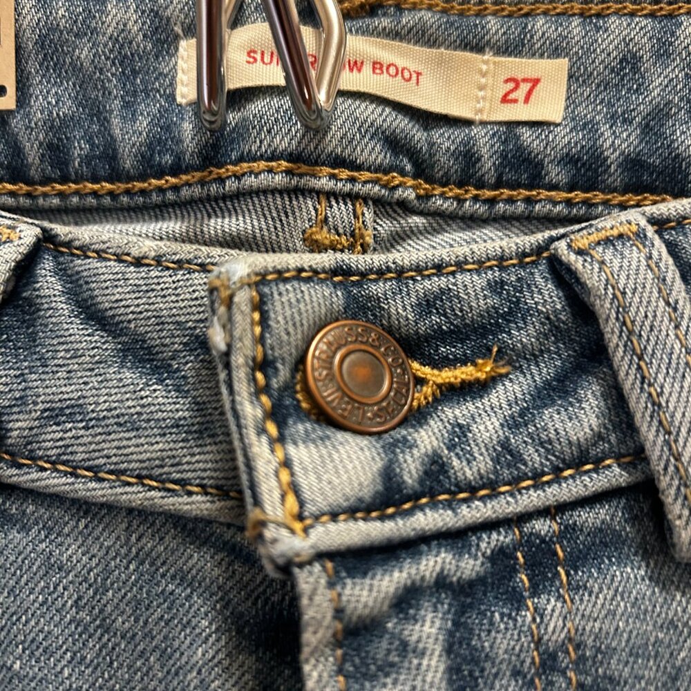 Jeans - Picture 6 of 9